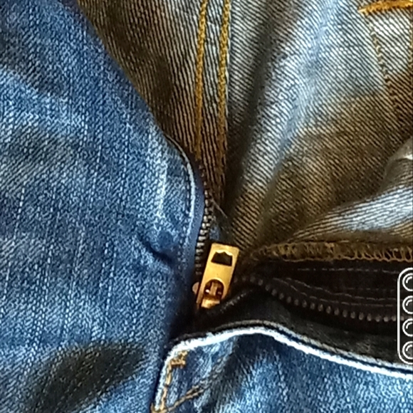 Levi's Low Boot Cut Vintage Distressed Blue Jeans - Picture 9 of 16